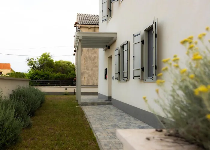 With Parking Space Sveti Jakov, Losinj - 24153 Daire Mali Lošinj